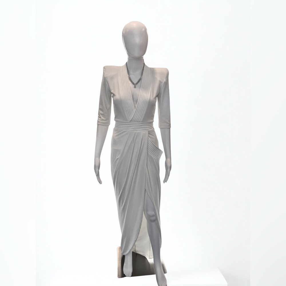 Zhivago White Structured Gown 🔥